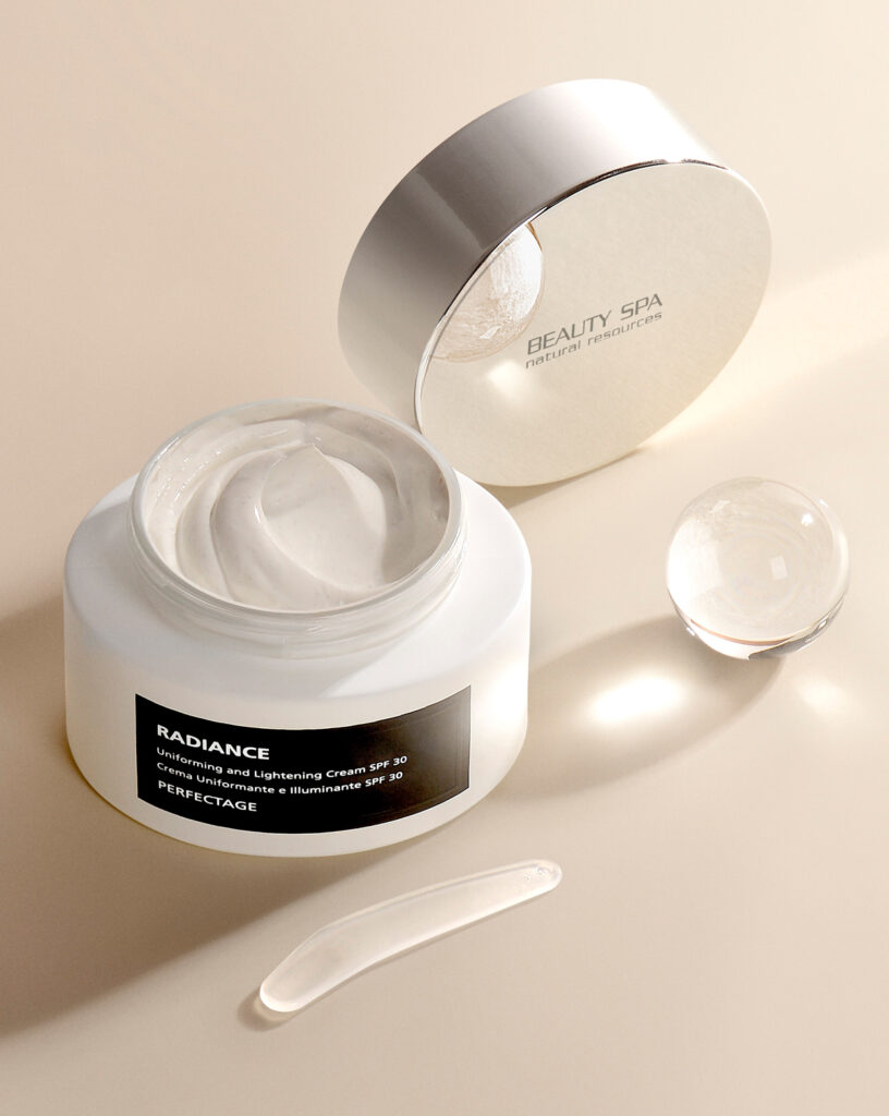 RADIANCE Crema Uniformante e Illuminante SPF 30 - immagine 3